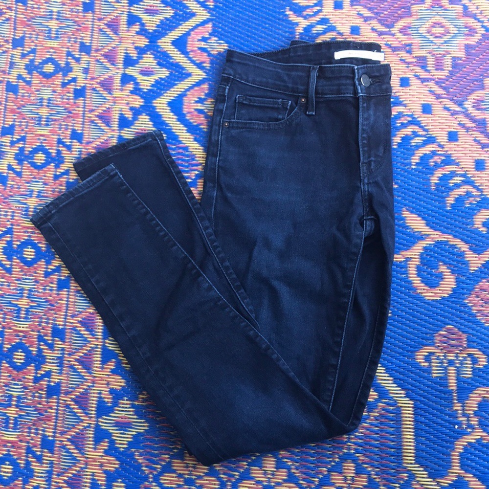 Levi’s 711 Skinny Jean